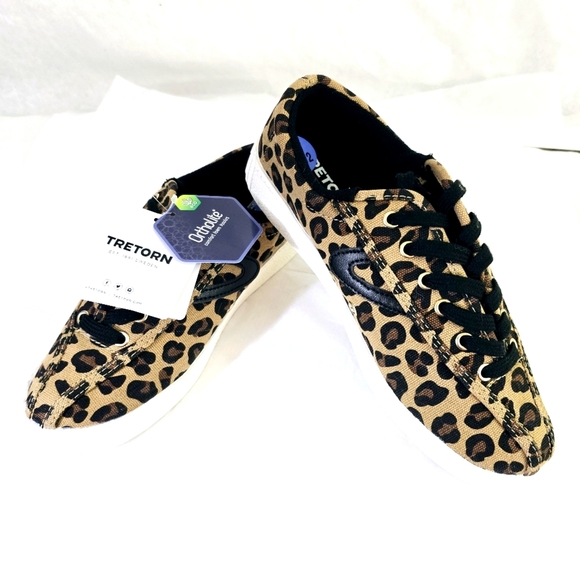 Tretorn Shoes - Tretorn Women Sz 8 Leopard Print Canvas Sneakers NWT